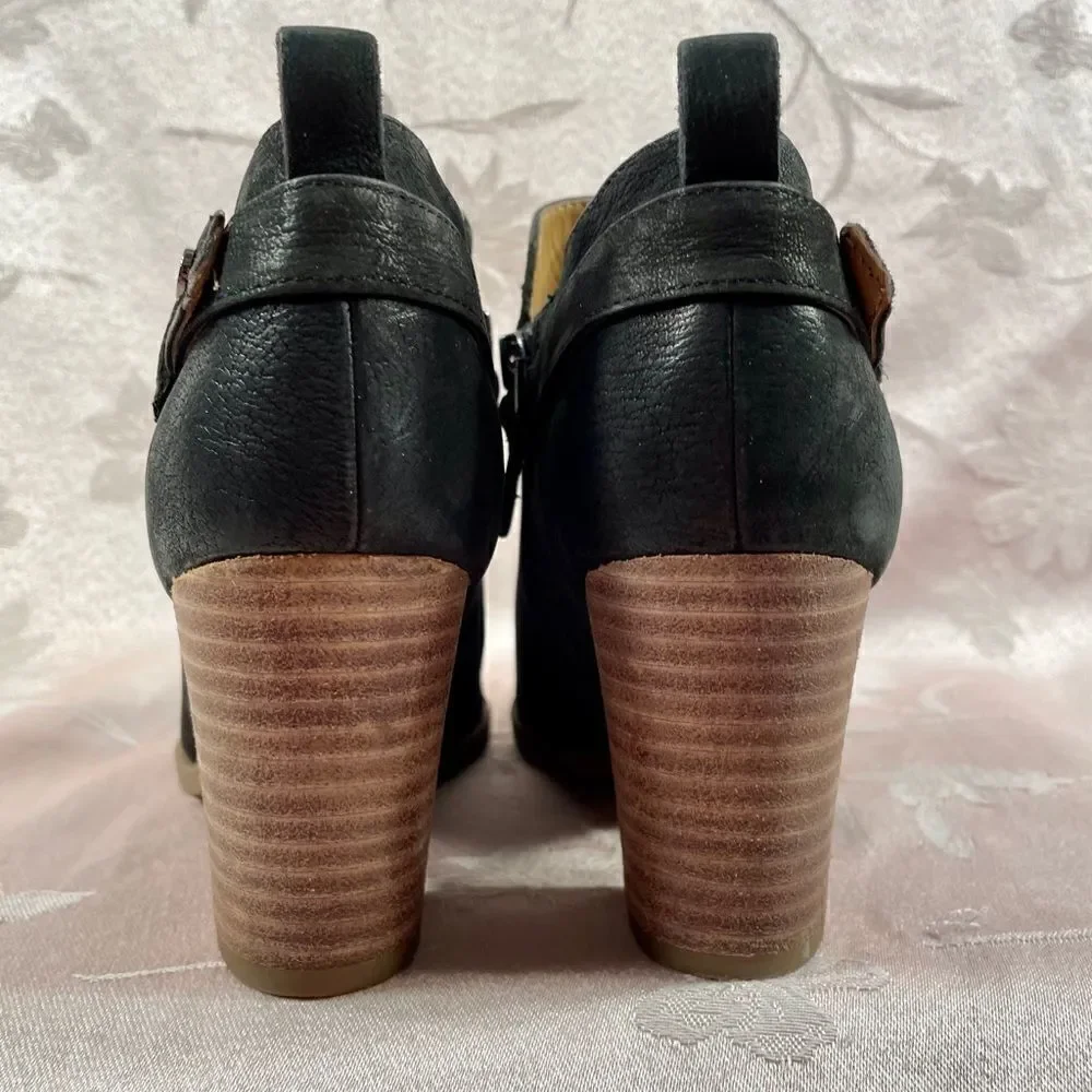 BLACK LEATHER FRANCO SARTO ANKLE BOOTS SIZE 7.5